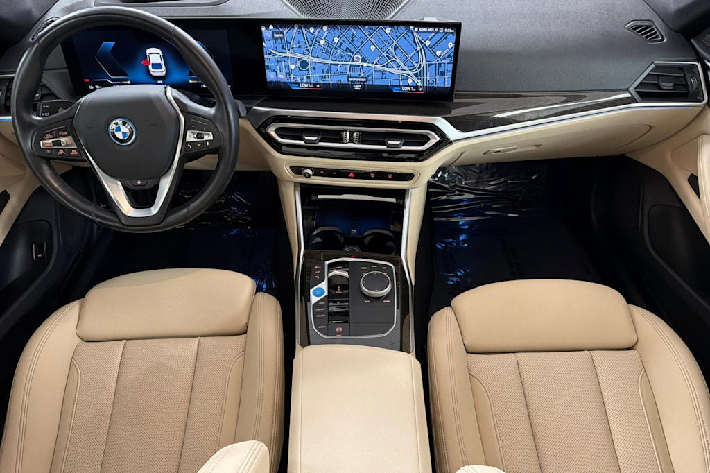 Thumbnail: 2023 BMW i4 - 2