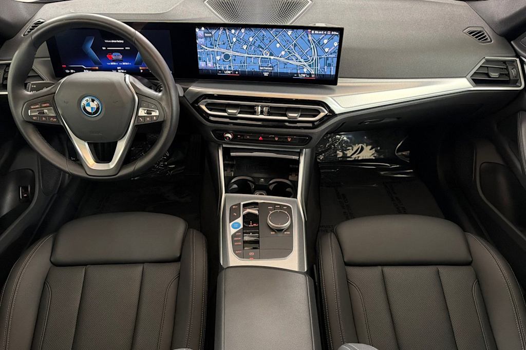 Thumbnail: 2023 BMW i4 - 2