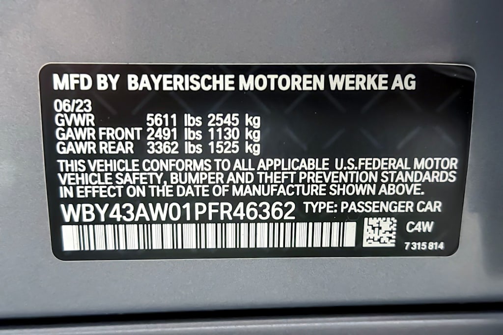 Thumbnail: 2023 BMW i4 - 16