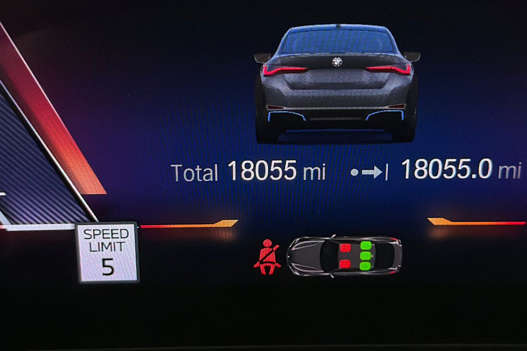 Thumbnail: 2023 BMW i4 - 28