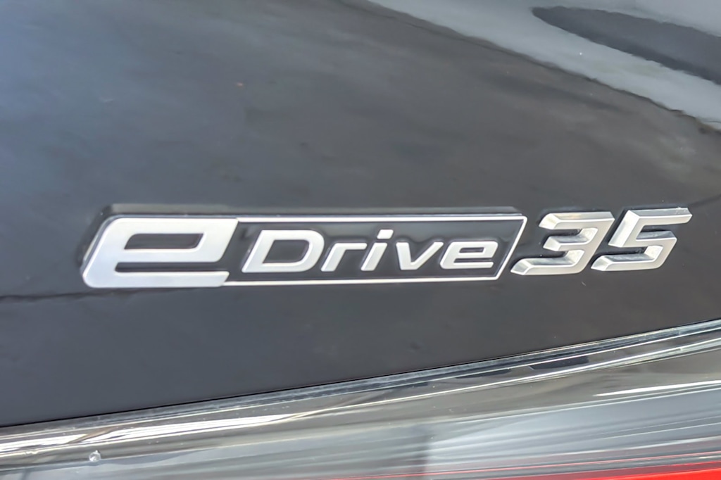 Thumbnail: 2024 BMW i4 - 7