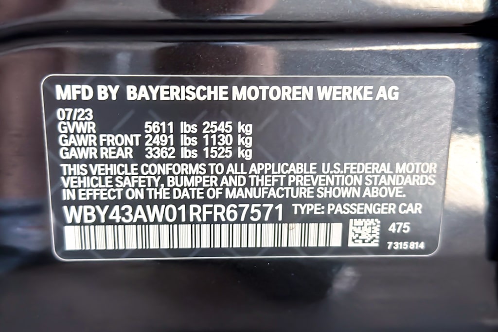 Thumbnail: 2024 BMW i4 - 17