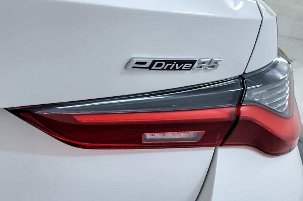 Thumbnail: 2023 BMW i4 - 7