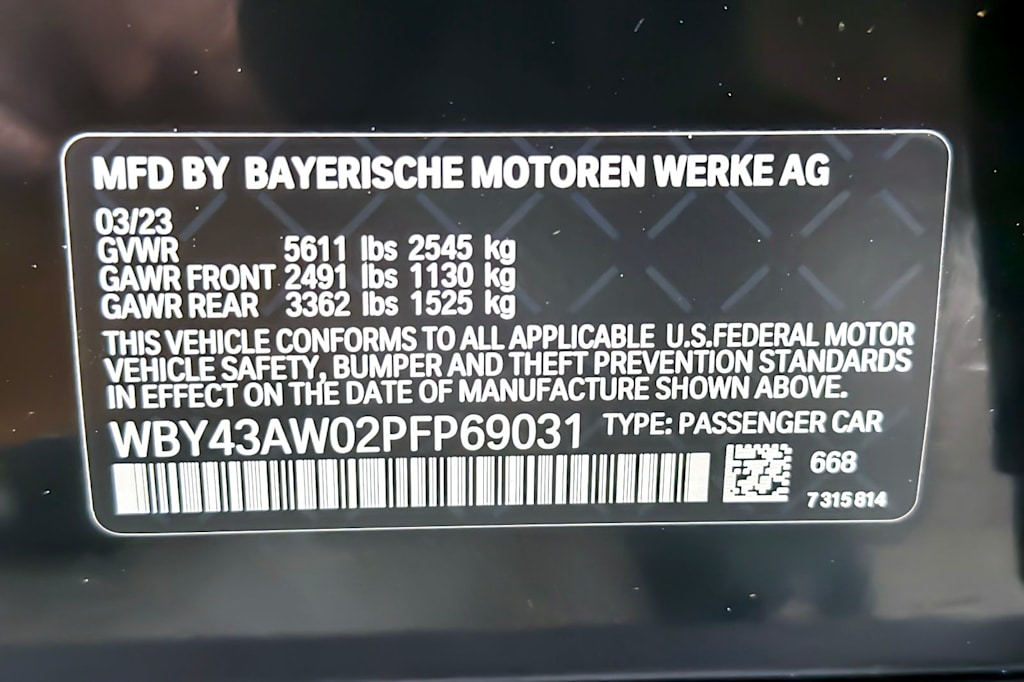 Thumbnail: 2023 BMW i4 - 16