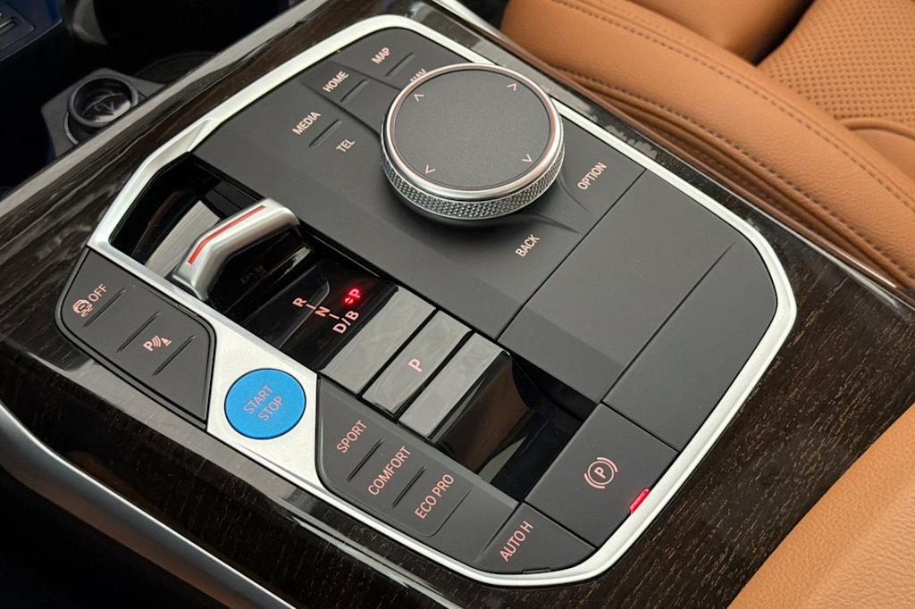 Thumbnail: 2023 BMW i4 - 7