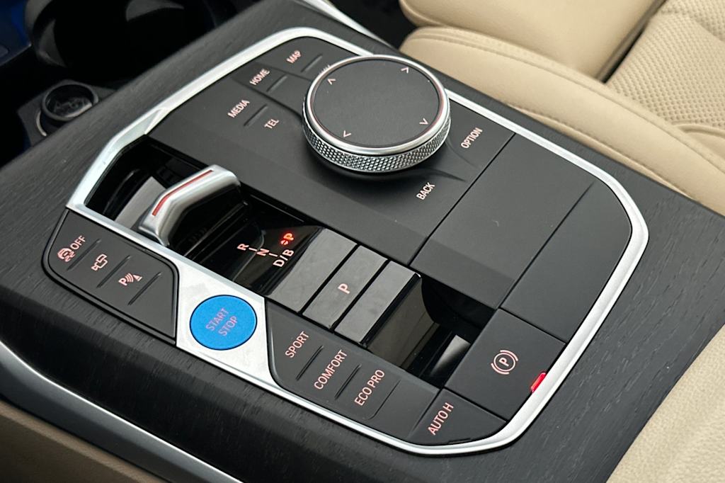 Thumbnail: 2023 BMW i4 - 13