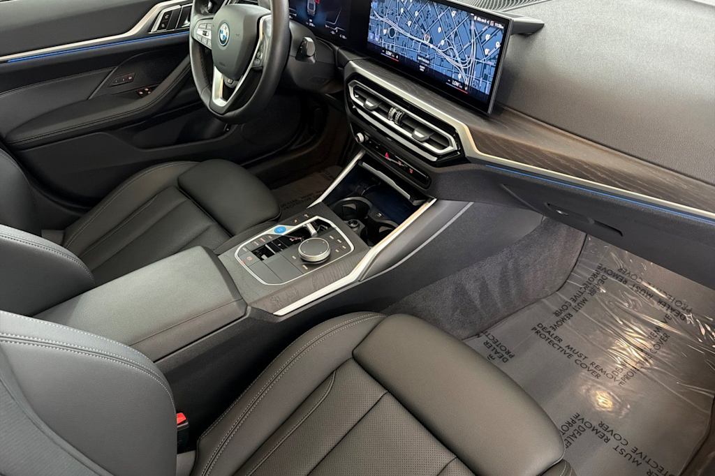 Thumbnail: 2023 BMW i4 - 12