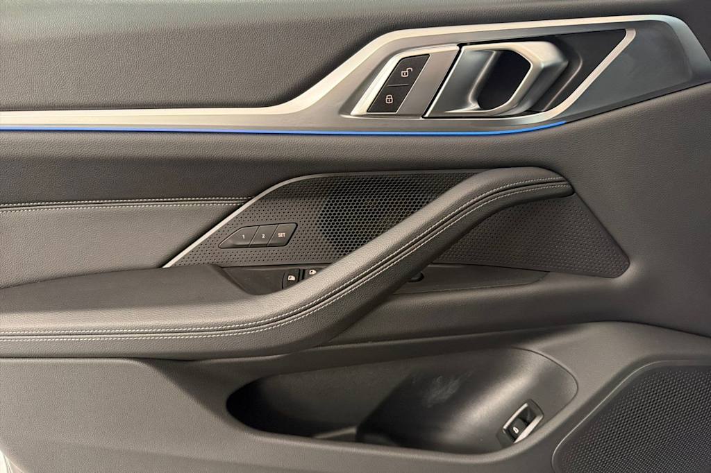 Thumbnail: 2023 BMW i4 - 20