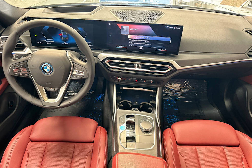 Thumbnail: 2023 BMW i4 - 2