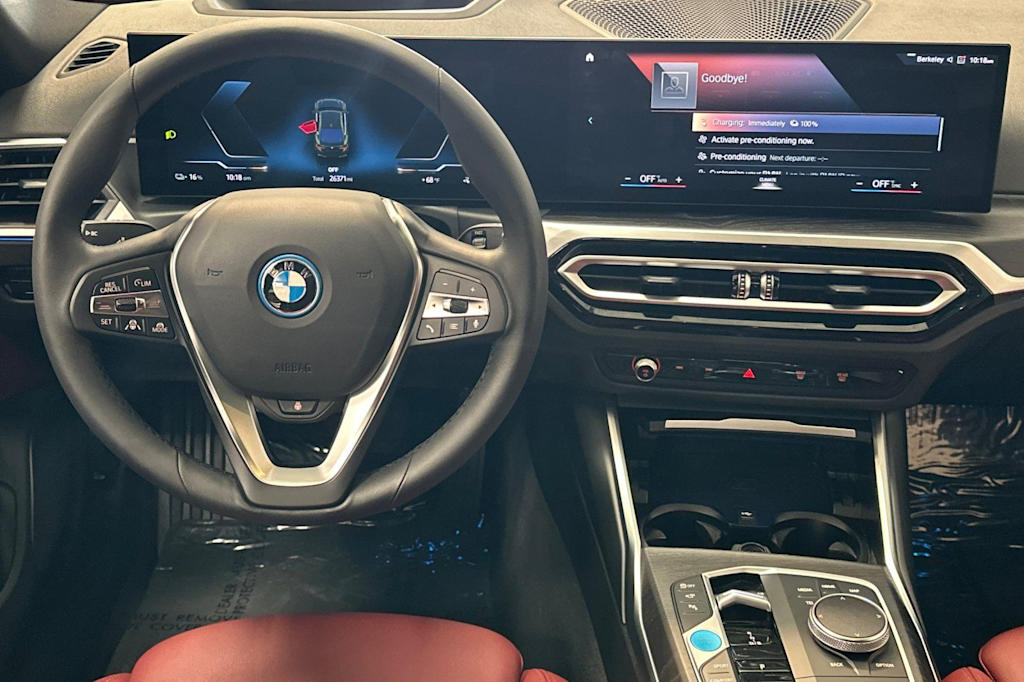 Thumbnail: 2023 BMW i4 - 12