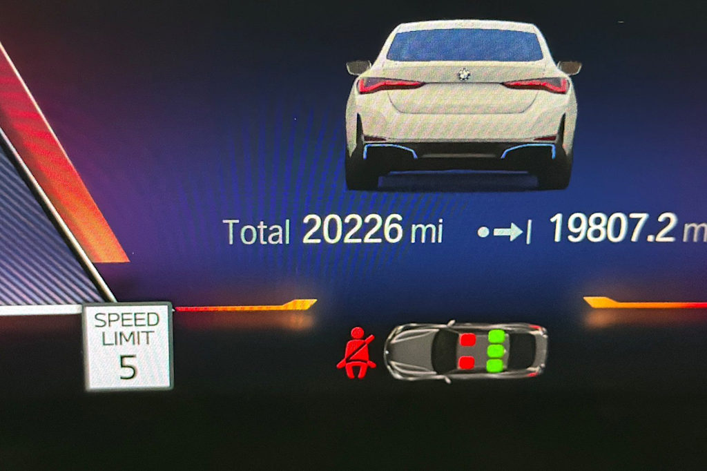 Thumbnail: 2023 BMW i4 - 28