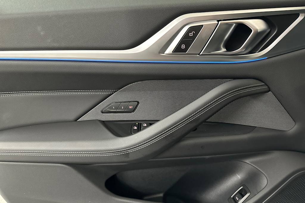 Thumbnail: 2023 BMW i4 - 20