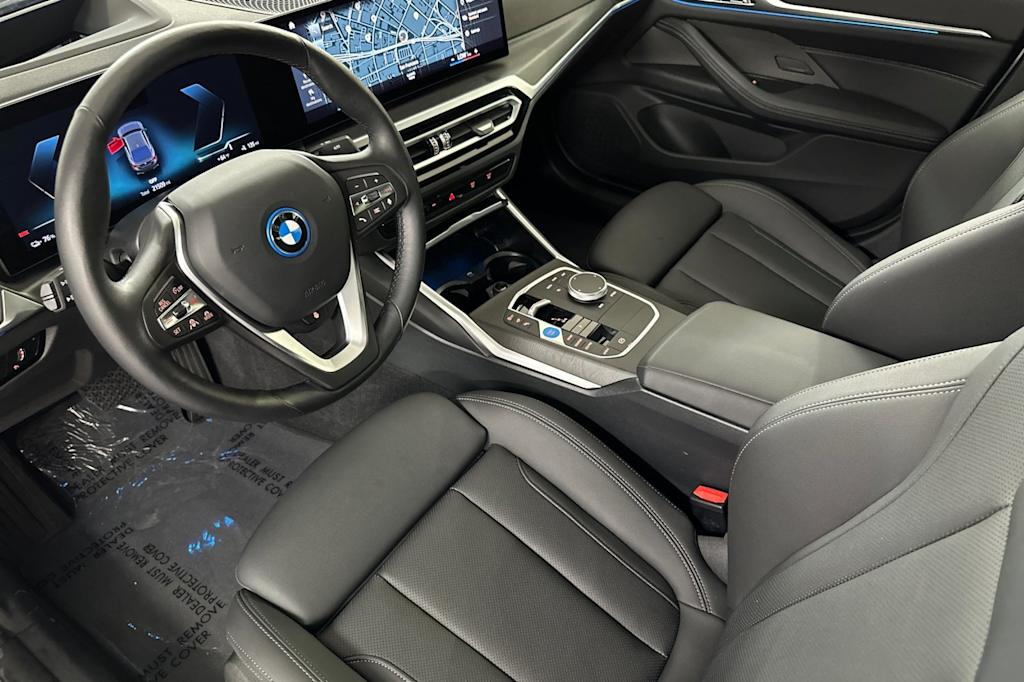 Thumbnail: 2023 BMW i4 - 9
