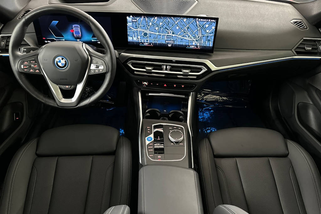 Thumbnail: 2023 BMW i4 - 2