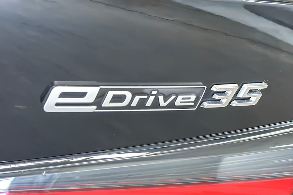 Thumbnail: 2024 BMW i4 - 7
