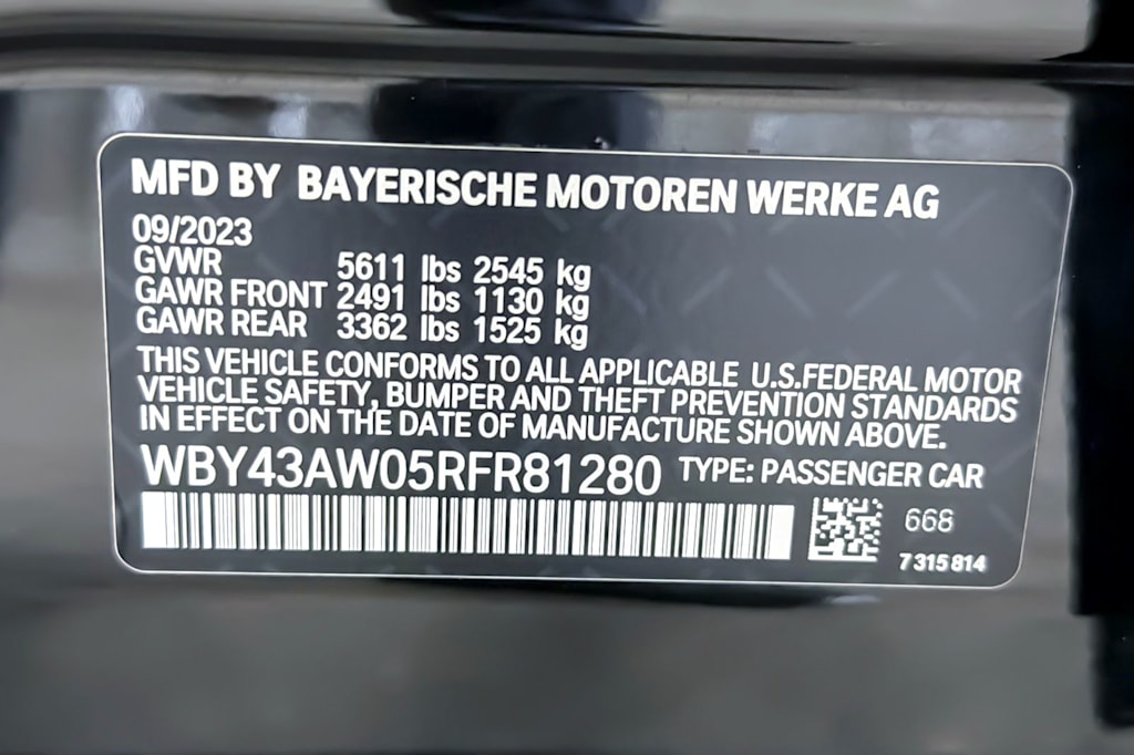 Thumbnail: 2024 BMW i4 - 29