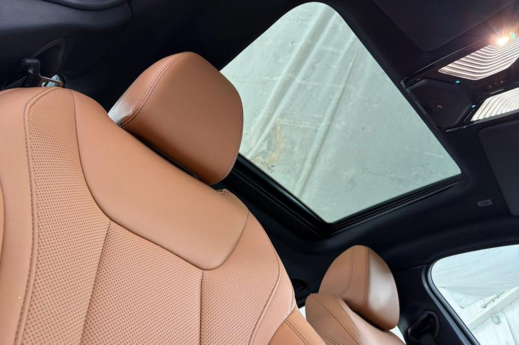 Thumbnail: 2023 BMW i4 - 22