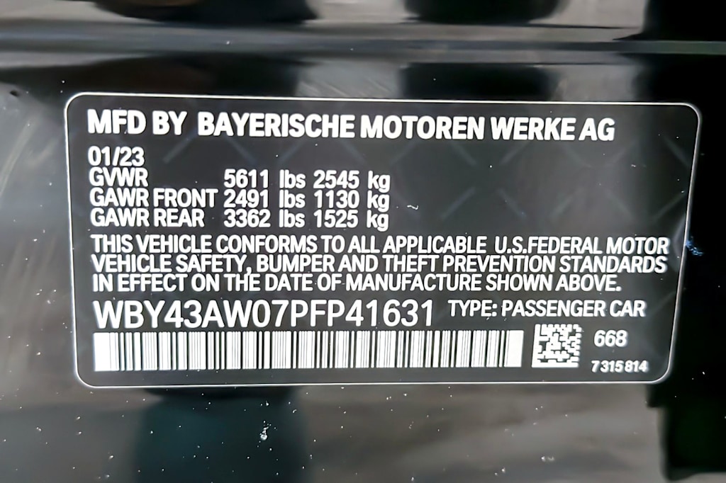 Thumbnail: 2023 BMW i4 - 16