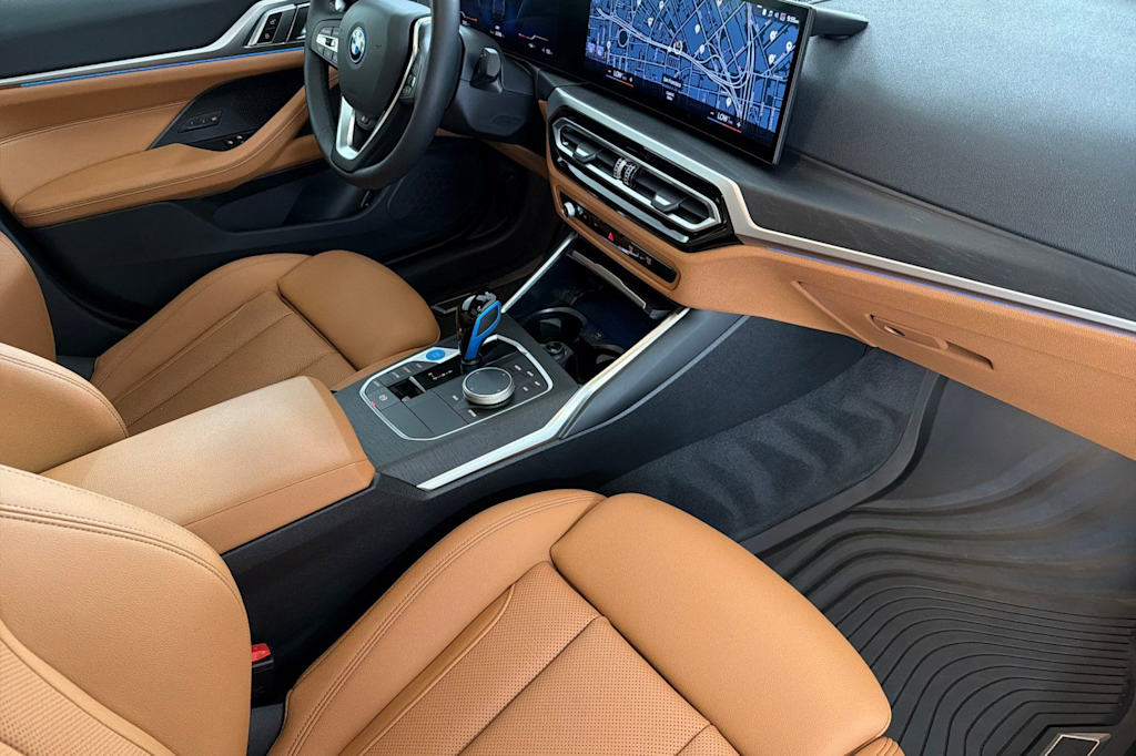 Thumbnail: 2023 BMW i4 - 12