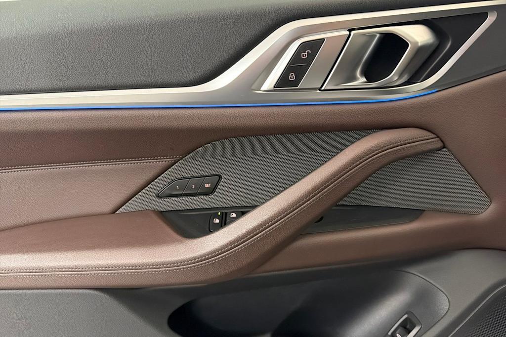 Thumbnail: 2023 BMW i4 - 20