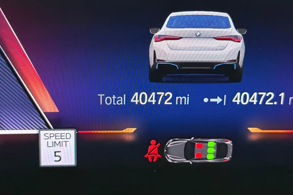 Thumbnail: 2023 BMW i4 - 27