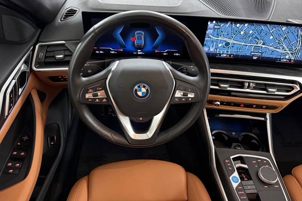 Thumbnail: 2023 BMW i4 - 11