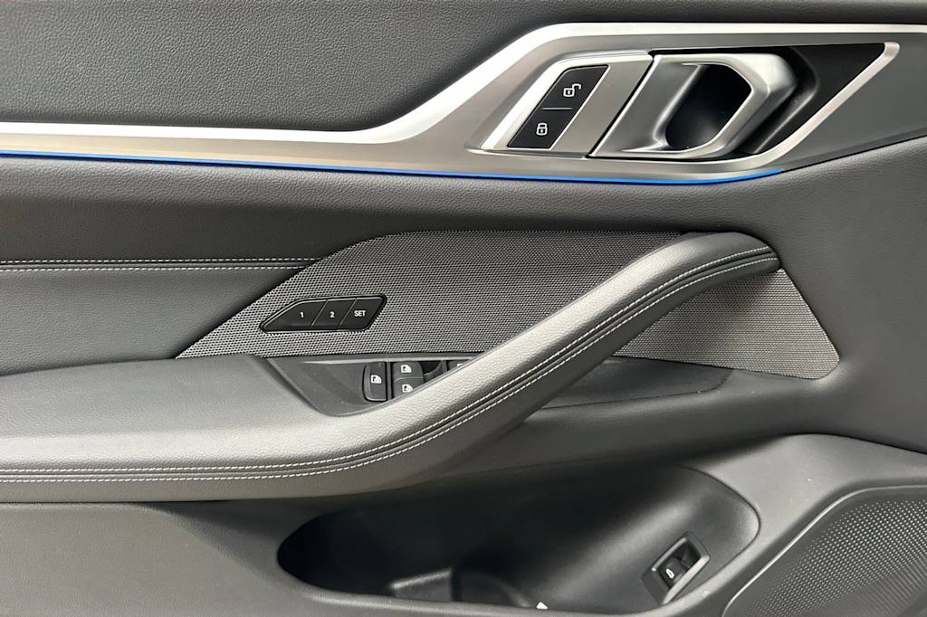 Thumbnail: 2023 BMW i4 - 21