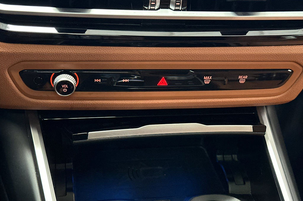 Thumbnail: 2023 BMW i4 - 28