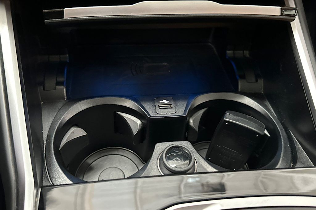 Thumbnail: 2023 BMW i4 - 18