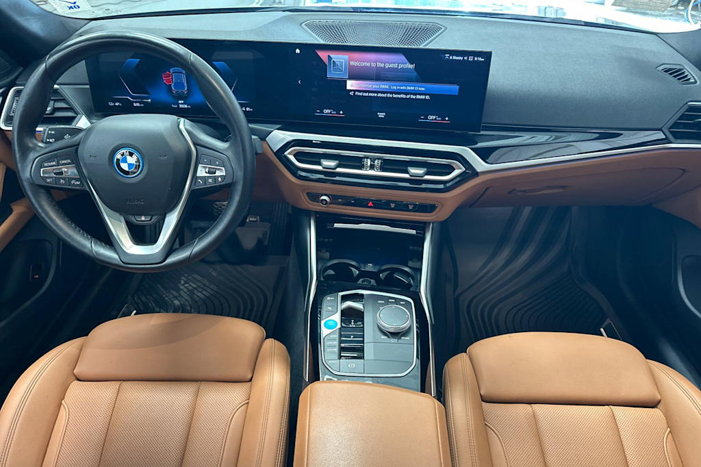 Thumbnail: 2023 BMW i4 - 2