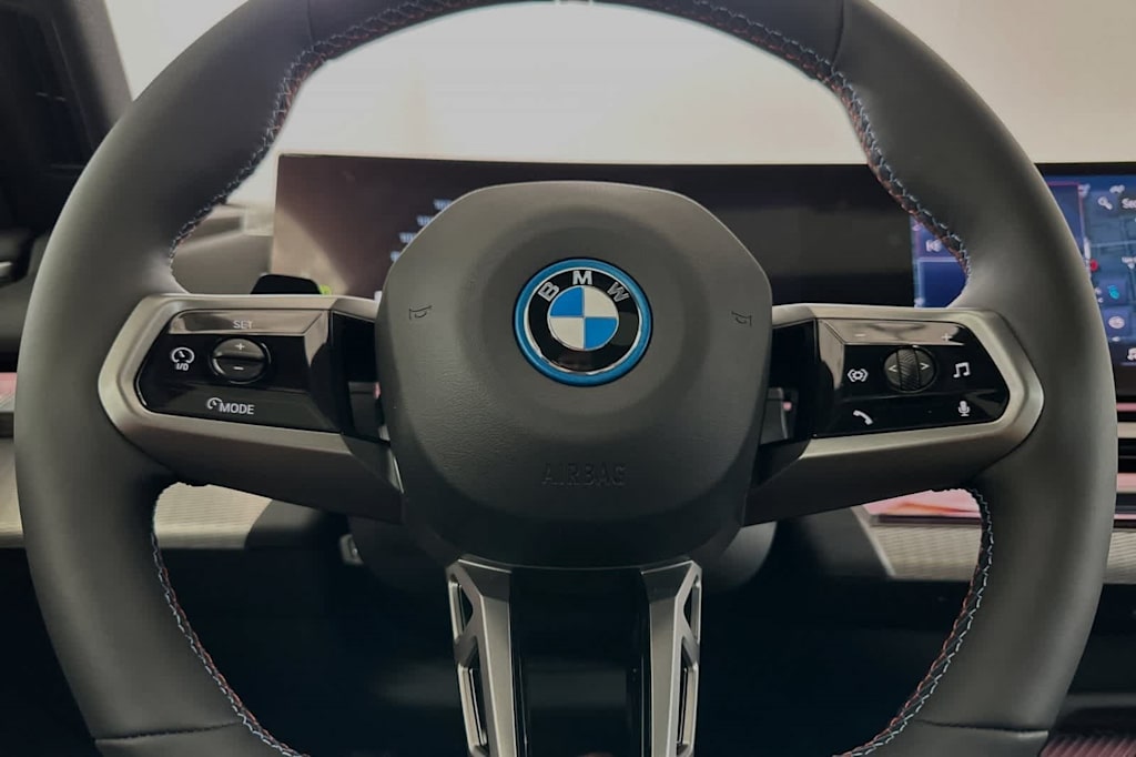 2024 BMW i5 M60 26