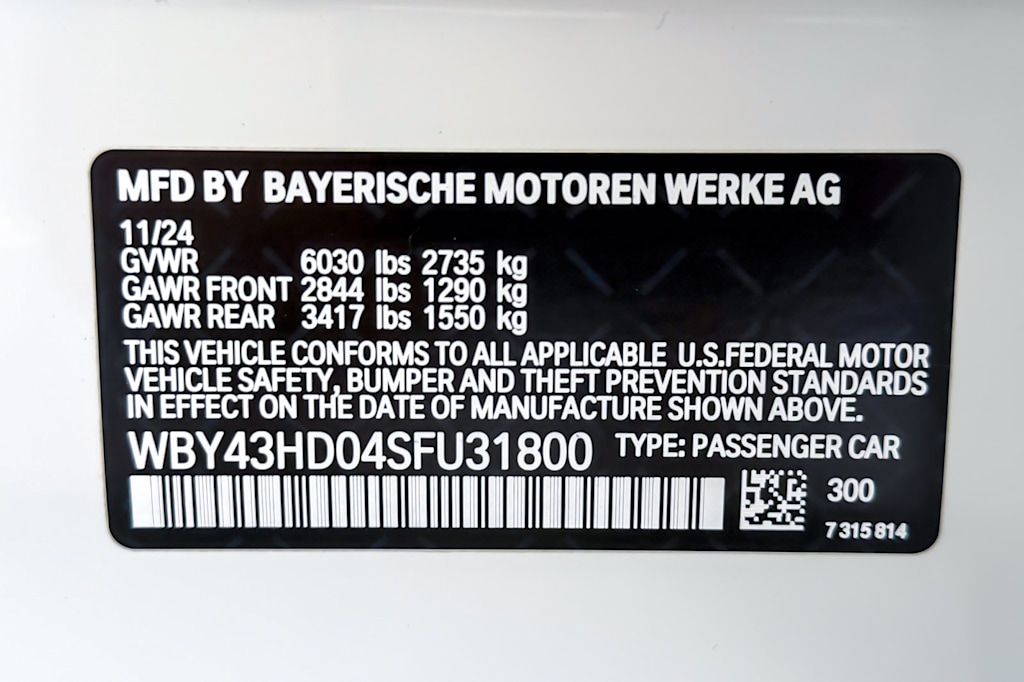 Thumbnail: 2025 BMW i4 - 17