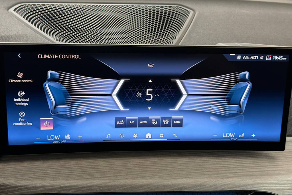 Thumbnail: 2025 BMW i4 - 26