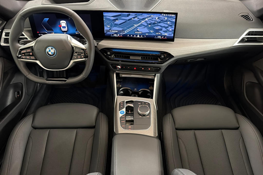Thumbnail: 2025 BMW i4 - 2