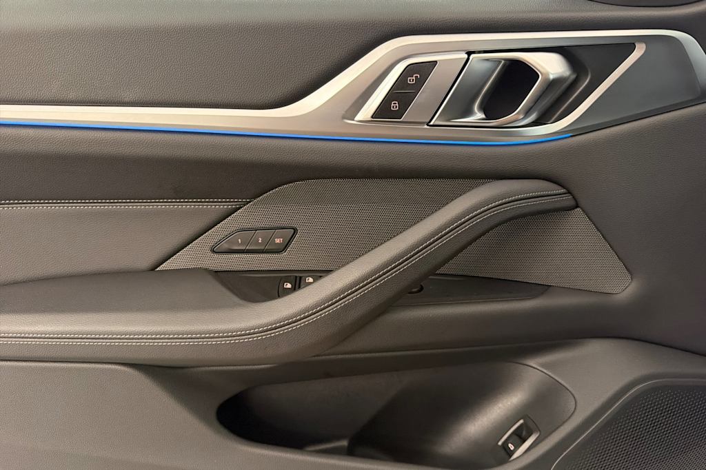 Thumbnail: 2025 BMW i4 - 21