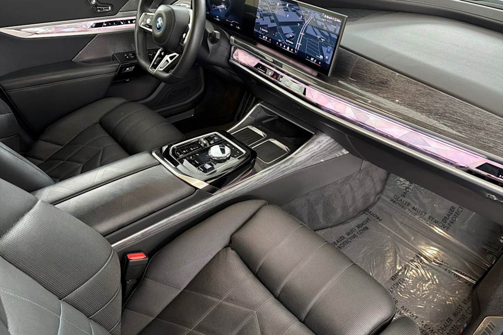 Thumbnail: 2023 BMW i7 - 12