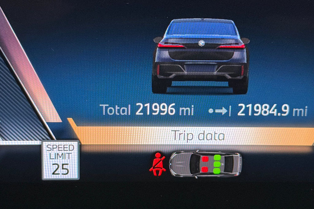 Thumbnail: 2023 BMW i7 - 27