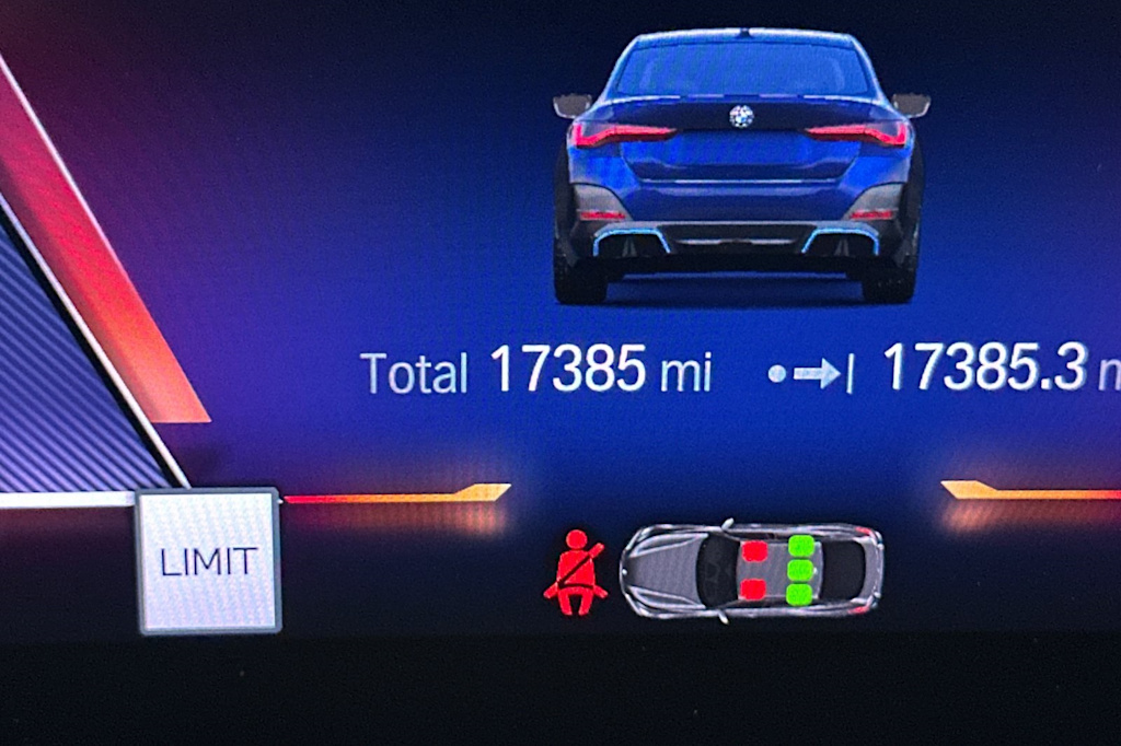 2022 BMW i4 eDrive40 26