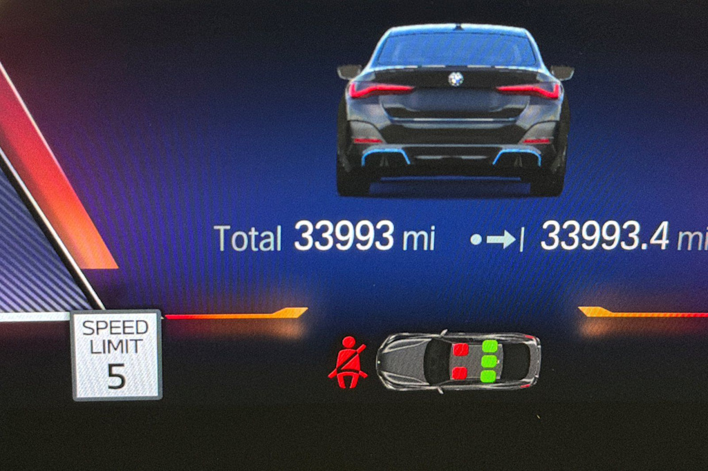 Thumbnail: 2023 BMW i4 - 27