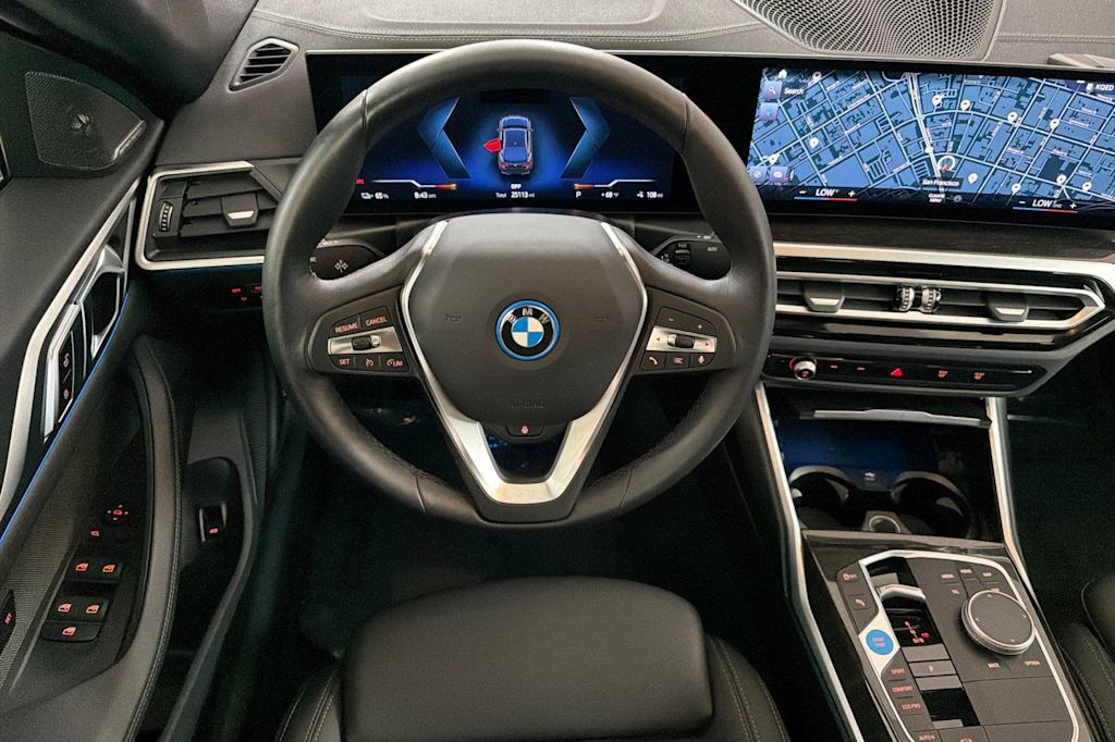 Thumbnail: 2023 BMW i4 - 11