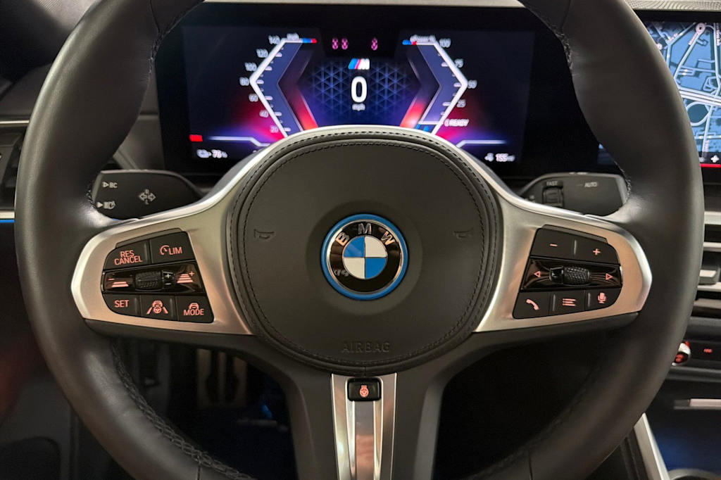 Thumbnail: 2023 BMW i4 - 25