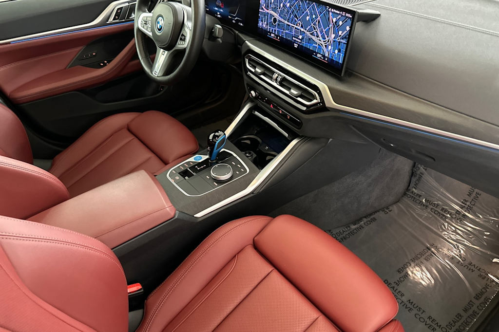 Thumbnail: 2022 BMW i4 - 11