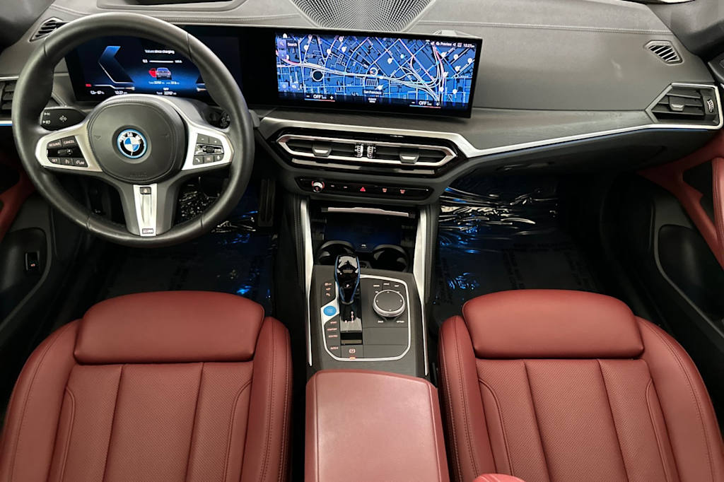 Thumbnail: 2022 BMW i4 - 2
