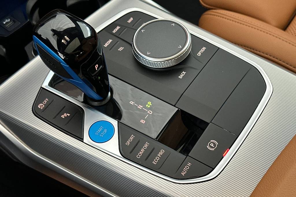 Thumbnail: 2023 BMW i4 - 14