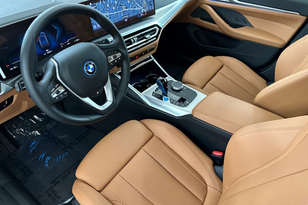 Thumbnail: 2023 BMW i4 - 9