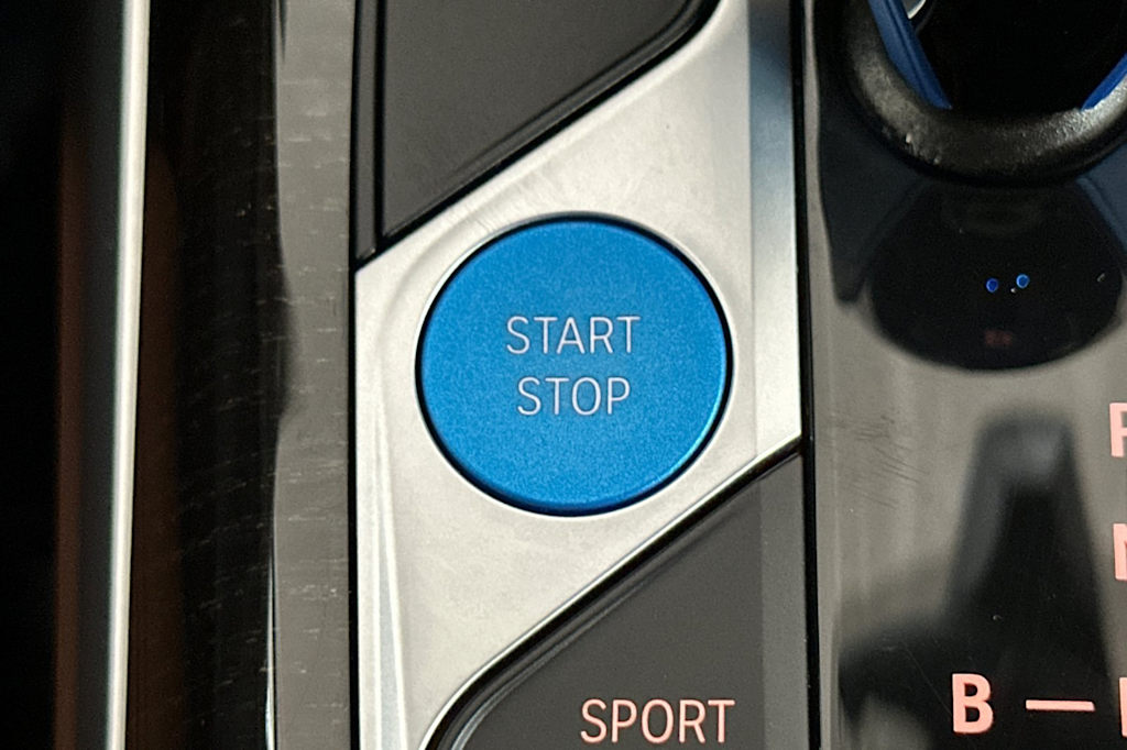 Thumbnail: 2023 BMW i4 - 24