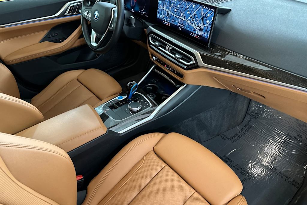 Thumbnail: 2023 BMW i4 - 12