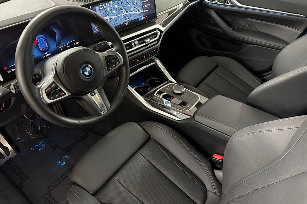 Thumbnail: 2023 BMW i4 - 9