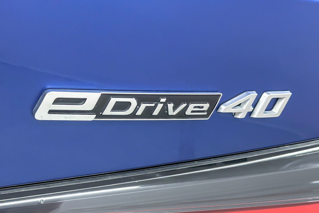 Thumbnail: 2023 BMW i4 - 7