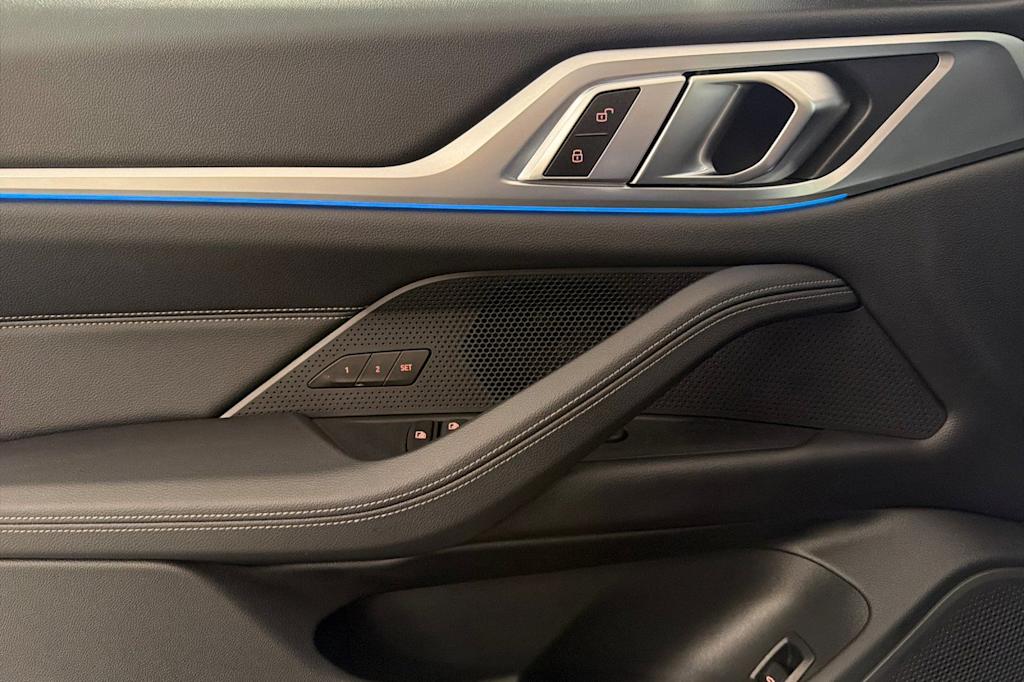 Thumbnail: 2023 BMW i4 - 20